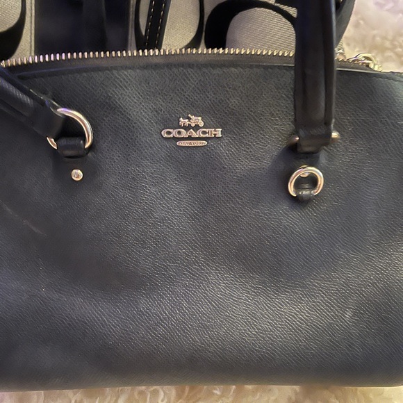 Coach - Picture 11 of 11